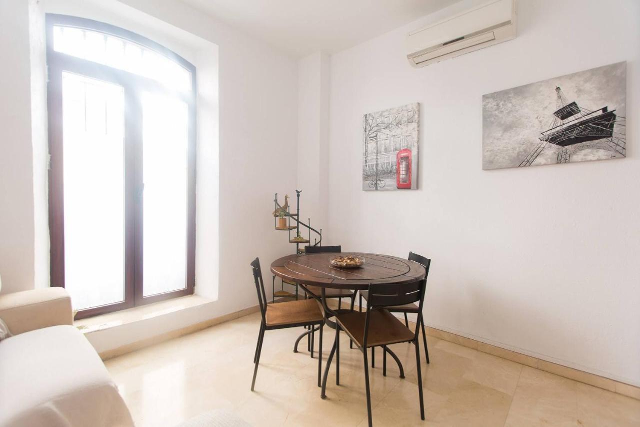 Compas Suites Málaga Exteriör bild