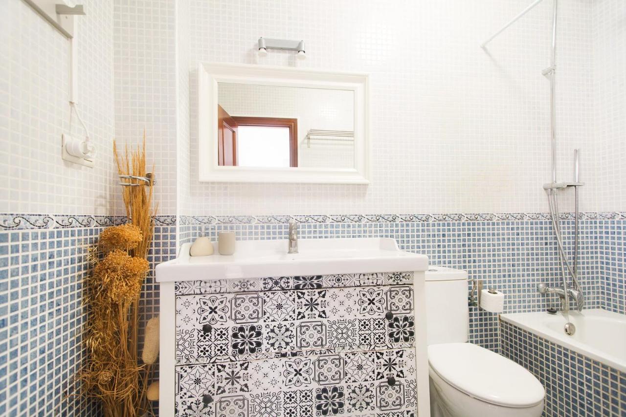Compas Suites Málaga Exteriör bild