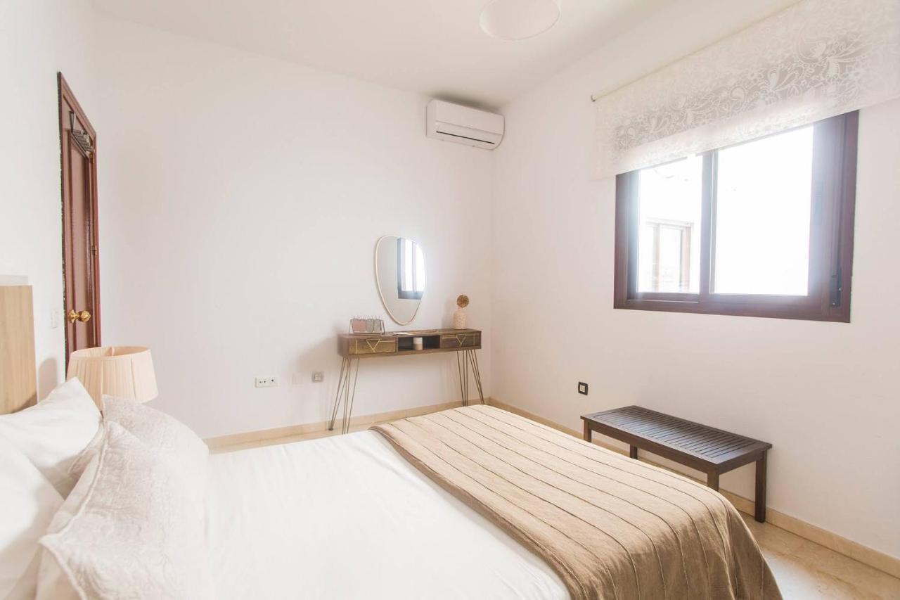 Compas Suites Málaga Exteriör bild
